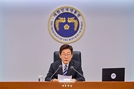 이재명 대통령이 23일 서울 용산 대통령실 청사에서 열린 수석·보좌관회의에서 발언하고 있다.