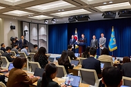 이재명 대통령이 14일 서울 용산 대통령실 청사에서 한·미 팩트시트 타결 결과를 발표하고 있다.