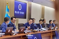 이재명 대통령이 2일 서울 용산 대통령실 청사에서 열린 국무회의에서 발언하고 있다.