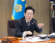 이재명 대통령이 9일 서울 용산 대통령실 청사에서 열린 국무회의에서 발언하고 있다.