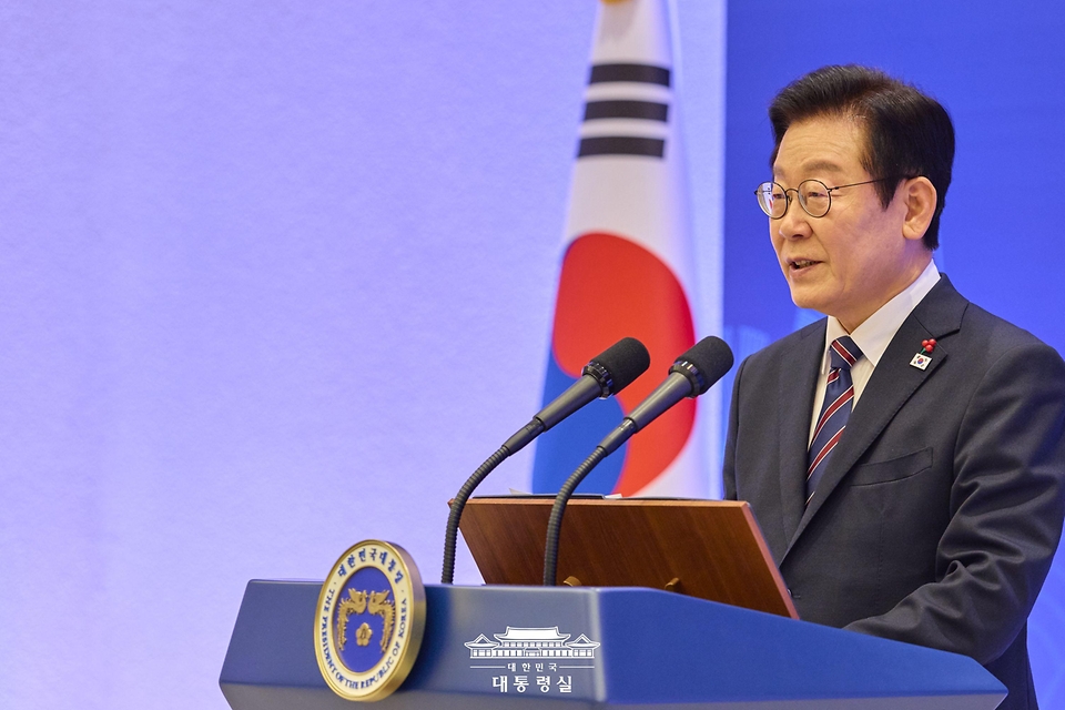 이재명 대통령이 15일 용산 대통령실에서 열린 한-라오스 공식오찬에서 오찬사를 하고 있다.