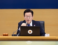 이재명 대통령이 16일 세종시 정부세종청사에서 열린 국무회의에서 발언하고 있다.