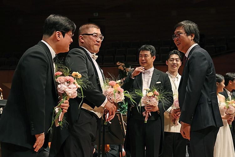 문화체육관광부(장관 최휘영)는 2026년 병오년 새해를 맞이해 1월 7일(수) 오후 7시, 서울 예술의전당 콘서트홀에서 '2026 신년음악회'를 개최했다.