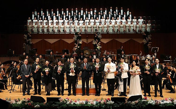 문화체육관광부(장관 최휘영)는 2026년 병오년 새해를 맞이해 1월 7일(수) 오후 7시, 서울 예술의전당 콘서트홀에서 '2026 신년음악회'를 개최했다.