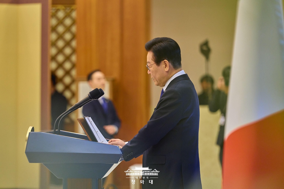 이재명 대통령이 1월 19일 청와대에서 열린 조르자 멜로니 이탈리아 총리와의 공식 오찬에서 환영사를 하고 있다.