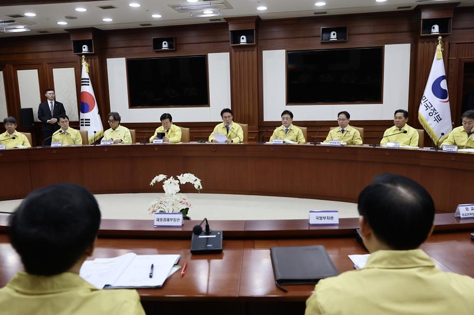 김민석 국무총리가 1월 20일 세종대로 정부서울청사에서 열린 국가테러대책위원회를 주재하고 있다.