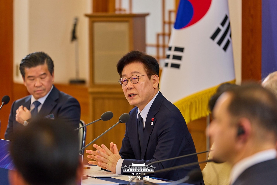 이재명 대통령이 1월 28일 청와대에서 열린 외국인투자기업 간담회에서 발언하고 있다.