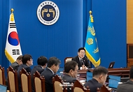 이재명 대통령이 1월 29일 청와대에서 열린 수석보좌관회의에서 발언하고 있다.