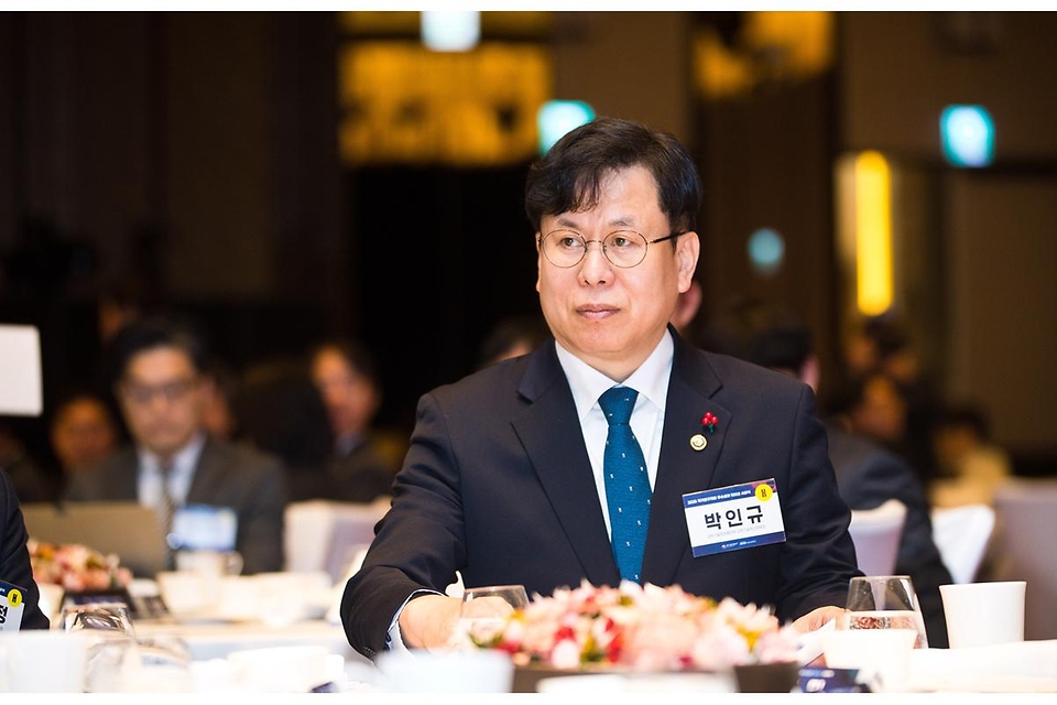 박인규 과학기술정보통신부 과학기술혁신본부장이 1월 30일 오전 서울 종로구 포시즌스호텔에서 열린 '2025 국가연구개발 우수성과 100선 시상식'에서 축사를 하고 있다.