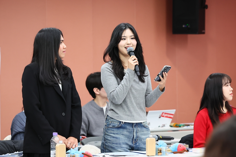 문화체육관광부는 '제20기 대한민국 바로알림단' 발대식을 2월 10일 서울 한국프레스센터에서 개최했다. 내외국인 청년 40명이 활동하는 '제20기 대한민국 바로알림단'은 앞으로 5개월 동안 한국 관련 오류를 신고하고, 정확한 정보를 알리는 활동을 한다.