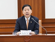 구윤철 부총리 겸 재정경제부 장관이 2월 11일 서울 종로구 정부서울청사에서 열린 '민생물가 특별관리 관계장관 TF 1차 회의'를 주재, 모두발언을 하고 있다.