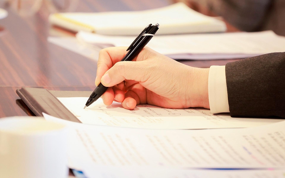 정은경 보건복지부 장관이 2월 23일 서울 중구 롯데호텔에서 알렉샨드리 호샤 산투스 파딜랴 브라질 보건부 장관과 양국 간 보건 협력 방안을 논의하고 있다.