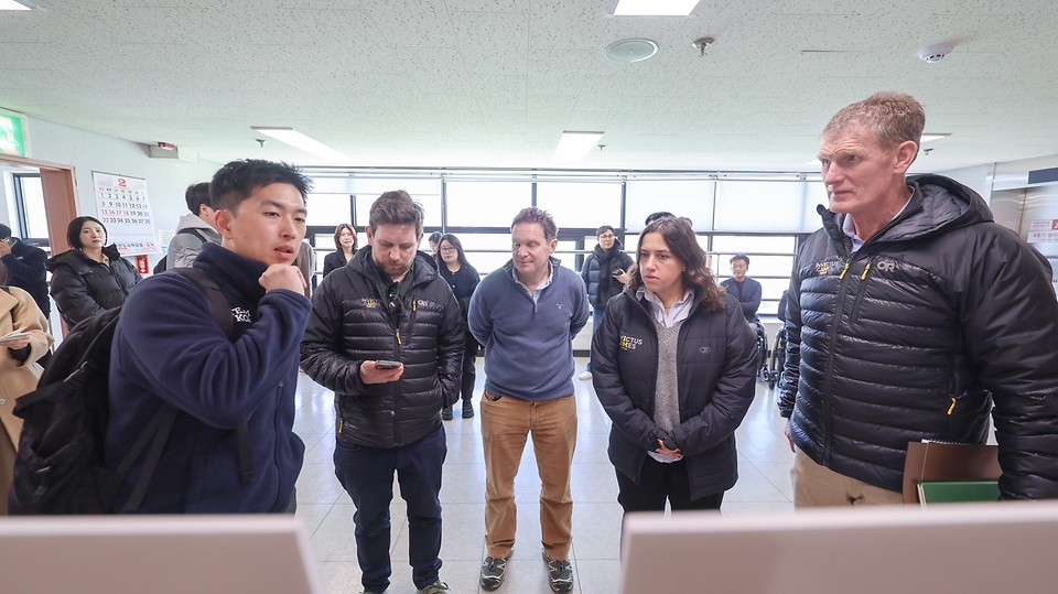 2월 25일 오후 세계 상이군인 체육대회 2029 인빅터스 게임 개최 후보지 실사를 위해 대전을 방문 중인 인빅터스재단 실사단이 대전보훈병원을 방문해 점검하고 있다. 