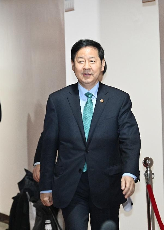 구윤철 부총리 겸 재정경제부 장관이 2월 26일 서울 종로구 정부서울청사에서 열린 '민생물가 특별관리 관계장관TF'를 주재, 모두발언을 하고 있다.