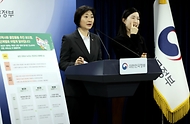 이스란 보건복지부 1차관이 3월 5일 정부서울청사에서 제3차 '통합돌봄정책위원회'를 개최하고, 지역사회 통합돌봄 추진 로드맵 등을 논의 후 발표하고 있다.