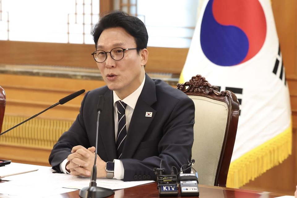 김민석 국무총리가 3월 11일 세종대로 정부서울청사에서 열린 새만금·전북 대혁신TF 킥오프 회의를 주재하고 있다.