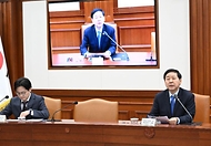 구윤철 부총리 겸 재정경제부 장관이 3월 12일 서울 종로구 정부서울청사에서 열린 '민생물가 특별관리 관계장관 TF'를 주재, 모두발언을 하고 있다.