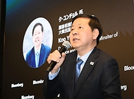 제10차 한-일 재무장관회의 참석차 일본 도쿄를 방문 중인 구윤철 부총리 겸 재정경제부 장관이 3월 13일(현지 시간) 블룸버그 도쿄지국에서 열린 일본 소재 글로벌 투자기관 대상 '한국경제 투자설명회'에서 기조연설 후 참석자 질문에 답변하고 있다.