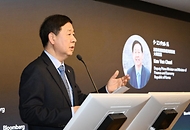 제10차 한-일 재무장관회의 참석차 일본 도쿄를 방문 중인 구윤철 부총리 겸 재정경제부 장관이 3월 13일(현지 시간) 블룸버그 도쿄지국에서 열린 일본 소재 글로벌 투자기관 대상 '한국경제 투자설명회'에서 기조연설 후 참석자 질문에 답변하고 있다.