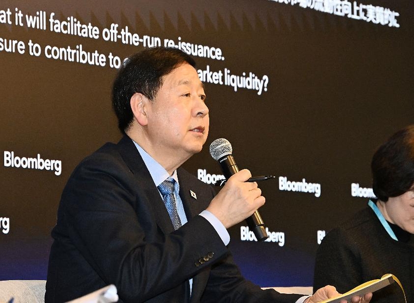 제10차 한-일 재무장관회의 참석차 일본 도쿄를 방문 중인 구윤철 부총리 겸 재정경제부 장관이 3월 13일(현지 시간) 블룸버그 도쿄지국에서 열린 일본 소재 글로벌 투자기관 대상 '한국경제 투자설명회'에서 기조연설 후 참석자 질문에 답변하고 있다.