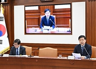 구윤철 부총리 겸 재정경제부 장관이 3월 18일 서울 종로구 정부서울청사에서 열린 '대외경제장관회의'를 주재, 모두발언을 하고 있다.