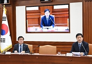 구윤철 부총리 겸 재정경제부 장관이 3월 18일 서울 종로구 정부서울청사에서 열린 '비상경제장관회의 겸 공급망안정화위원회'를 주재, 모두발언을 하고 있다.