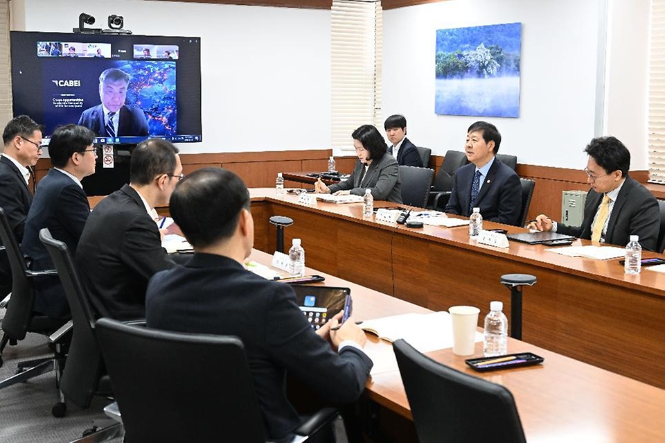 구윤철 부총리 겸 재정경제부 장관이 3월 20일 서울 종로구 정부서울청사에서 열린 '제1차 국제금융기구 전략점검회의'를 주재하고 있다.