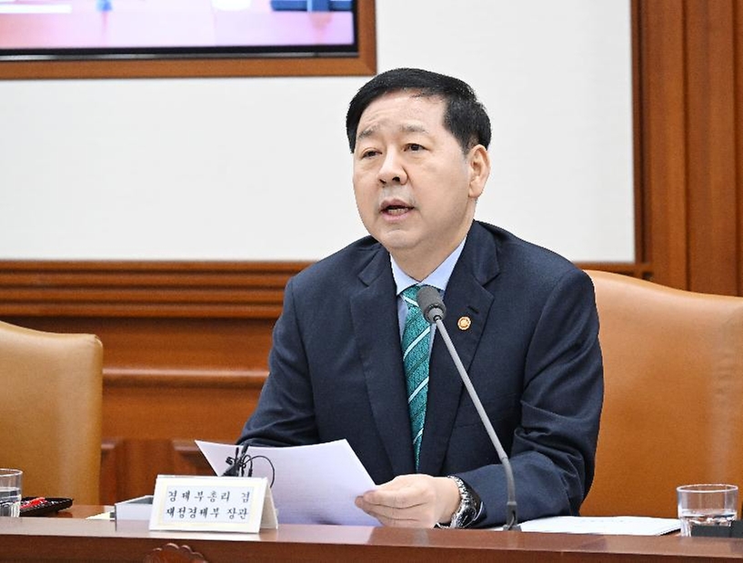 구윤철 부총리 겸 재정경제부 장관이 3월 25일 서울 종로구 정부서울청사에서 열린 '국가창업시대 전략회의'를 주재, 모두발언을 하고 있다.