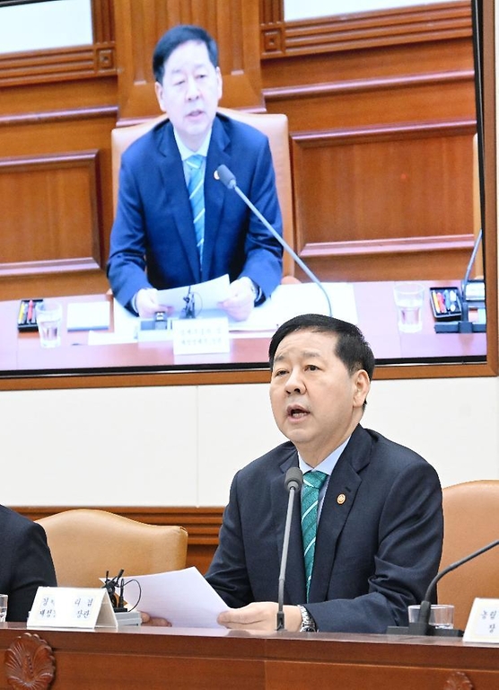 구윤철 부총리 겸 재정경제부 장관이 3월 25일 서울 종로구 정부서울청사에서 열린 '국가창업시대 전략회의'를 주재, 모두발언을 하고 있다.