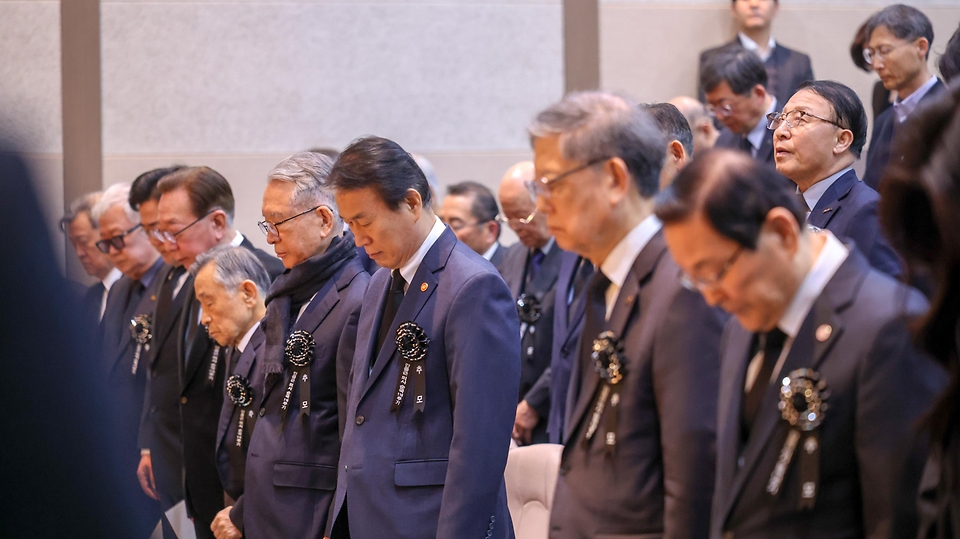 권오을 국가보훈부 장관이 3월 26일 서울시 중구 안중근의사기념관에서 열린 안중근 의사 순국 116주기 추모식에 참석해 추모사를 하고 있다.