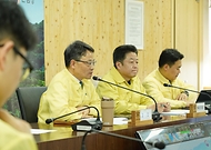 박은식 산림청장이 3월 26일 정부대전청사에서 중동 상황 관련 산림·임업분야 리스크 대응을 위한 협·단체들과 긴급 점검회의를 주재하고 있다.