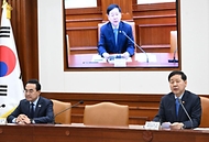 구윤철 부총리 겸 재정경제부 장관이 3월 26일 서울 종로구 정부서울청사에서 열린 '민생물가 특별관리 관계장관 TF'를 주재, 모두발언을 하고 있다.