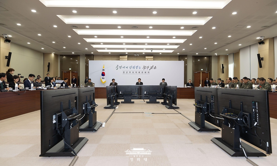 이재명 대통령이 3월 27일 서울 국방부에서 전군주요지휘관회의를 주재하고 있다.