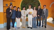 송미령 농림축산식품부 장관이 4월 17일 KBS2에서 방송한 '신상출시 편스토랑'에 메뉴평가단으로 출연하고 있다.