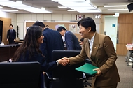 송미령 농림축산식품부 장관이 4월 29일 '농업·농촌 분야 정상화 과제 추진 TF'를 발족하고 있다.