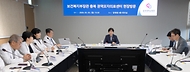 정은경 보건복지부 장관이 5월 3일 충북대병원 권역모자의료센터 방문해 운영현황 점검 등 긴급 현장 간담회를 실시하고 있다.