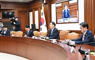 구윤철 부총리 겸 재정경제부 장관이 5월 8일 서울 종로구 정부서울청사에서 열린 '비상경제본부회의 겸 경제관계장관회의 겸 부동산관계장관회의'를 주재, 모두발언을 하고 있다.