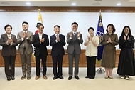김민석 국무총리가 5월 12일 세종대로 정부서울청사에서 사회보장위원회 위원 위촉식 및 제35차 회의를 주재하고 있다.