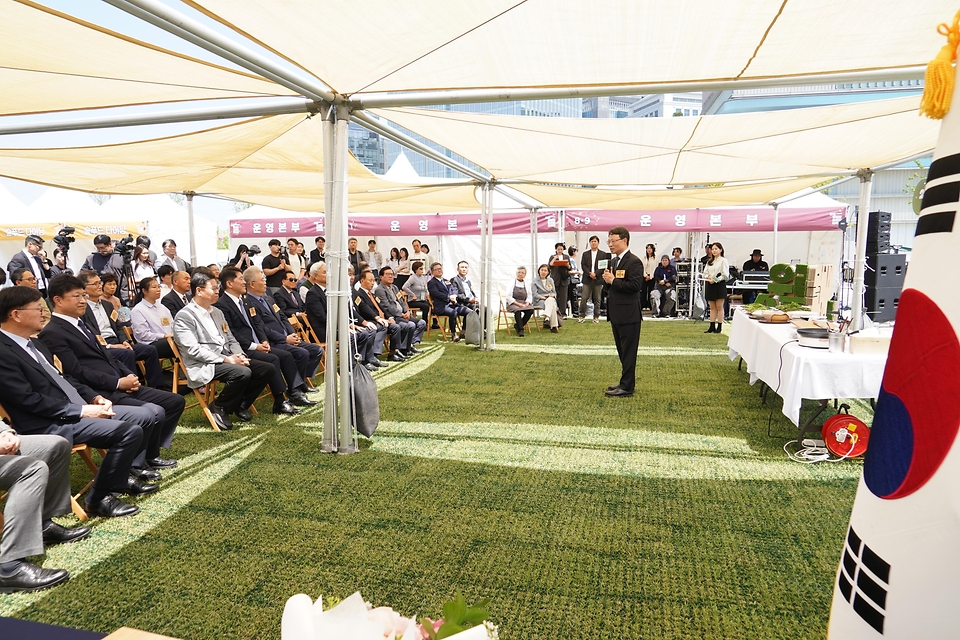 5월 13일 서울 종로구 광화문광장에서 '우리 임산물 숲푸드 대축제'가 열리고 있다.