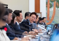  이재명 대통령이 5월 20일 청와대에서 열린 국무회의 겸 비상경제점검회의에서 발언하고 있다.
