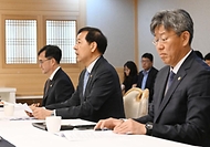 구윤철 부총리 겸 재정경제부 장관이 5월 29일 서울 종로구 정부서울청사에서 열린 '부동산 관계장관회의 겸 주택공급촉진 관계장관회의'를 주재, 모두발언을 하고 있다.