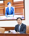 구윤철 부총리 겸 재정경제부 장관이 5월 29일 서울 종로구 정부서울청사에서 열린 '비상경제본부회의 겸 경제관계장관회의 겸 산업경쟁력강화 관계장관회의'를 주재, 모두발언을 하고 있다.