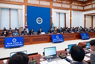이재명 대통령이 6월 2일 청와대에서 열린 국무회의 겸 비상경제점검회의에서 발언하고 있다.