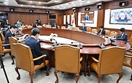구윤철 부총리 겸 재정경제부 장관이 6월 5일 서울 종로구 정부서울청사에서 열린 '비상경제본부회의 겸 경제관계장관회의'를 주재, 모두발언을 하고 있다.