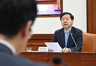 구윤철 부총리 겸 재정경제부 장관이 6월 5일 서울 종로구 정부서울청사에서 열린 '비상경제본부회의 겸 경제관계장관회의'를 주재, 모두발언을 하고 있다.
