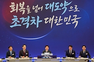 이재명 대통령이 6월 29일 청와대에서 열린 3대 메가프로젝트 국민보고회에서 발언하고 있다.