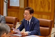 이재명 대통령이 7월 6일 청와대에서 열린 메가프로젝트 민관합동 점검회의에서 발언하고 있다.