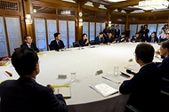 한성숙 국무총리가 7월 5일 서울 종로구 삼청동 총리공관에서 열린 고위당정협의회에서 발언하고 있다.