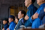 이재명 대통령과 김혜경 여사가 7월 11일(현지시간) 울란바타르 국립 체육경기장에서 열린 나담축제 개막식에 참석해 있다.