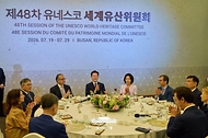 이재명 대통령이 7월 19일 부산에서 열린 제48차 유네스코 세계유산위원회 내빈 초청 만찬을 진행하고 있다.